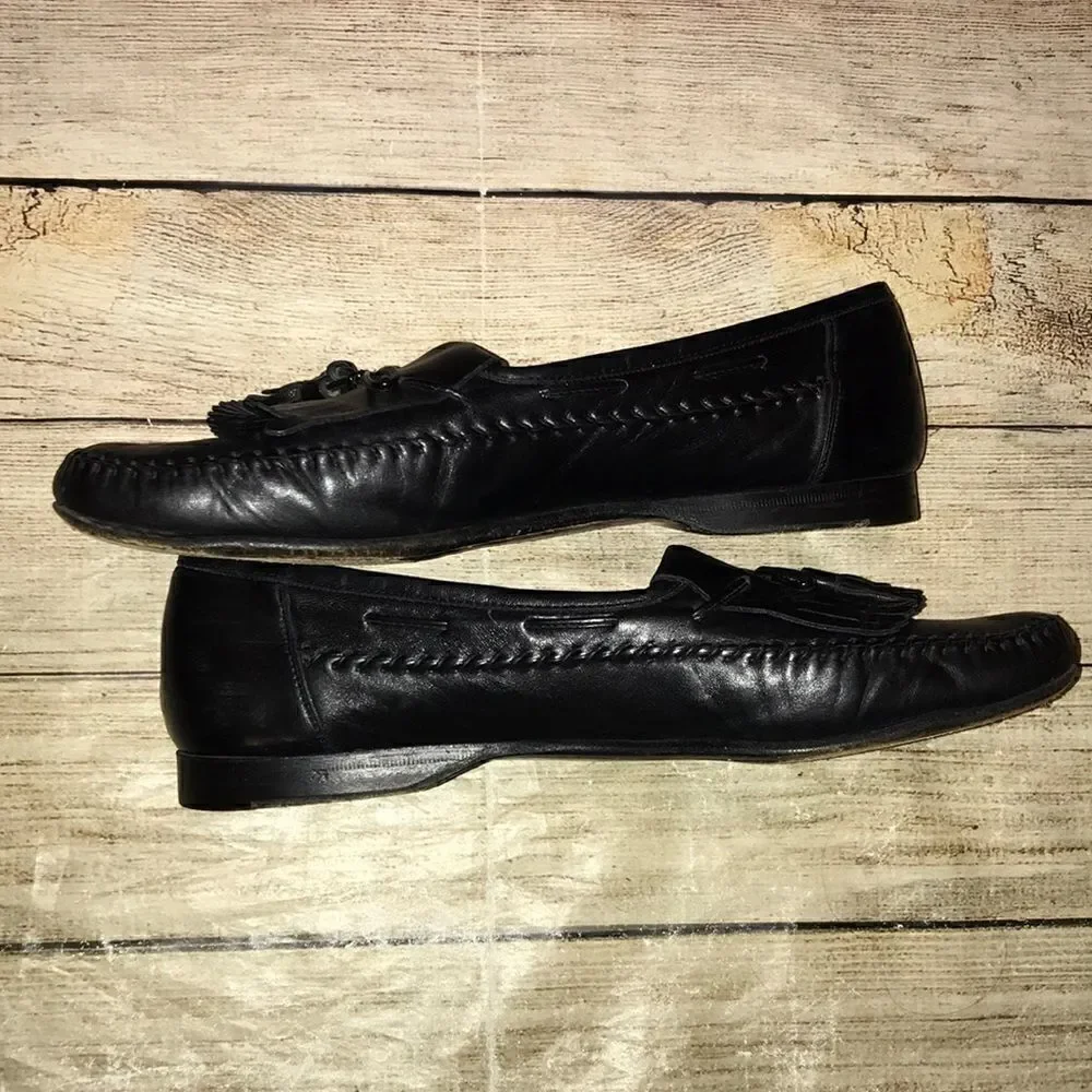 Santoni Black Leather Loafers Tassel Detail